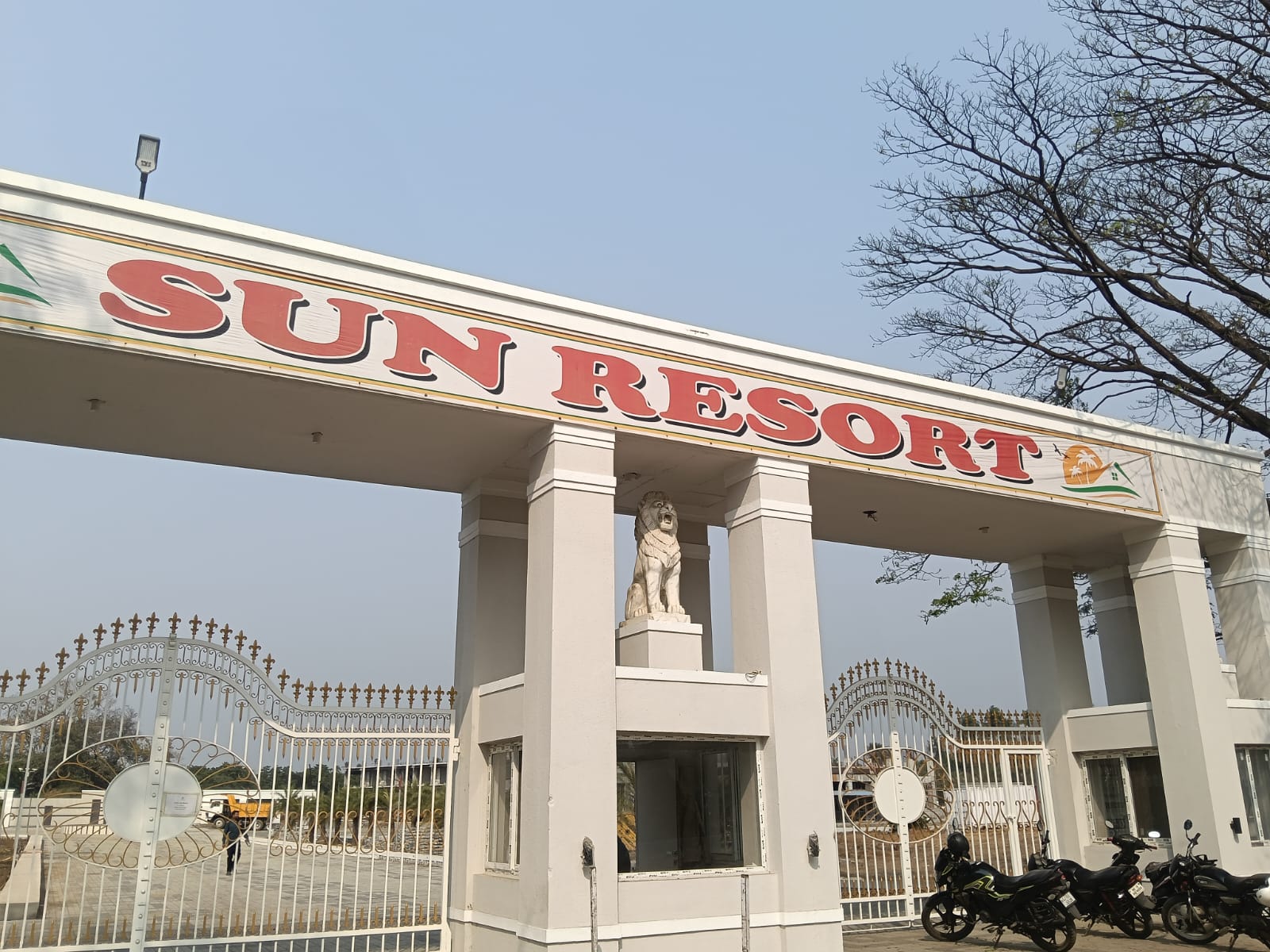 Sun Resort entrance project site